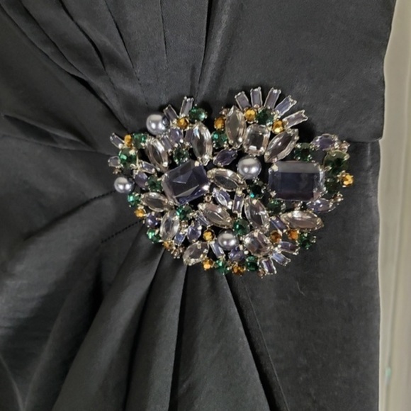 BCBG MAX AZRIA black strapless side drape gown - Picture 2 of 5